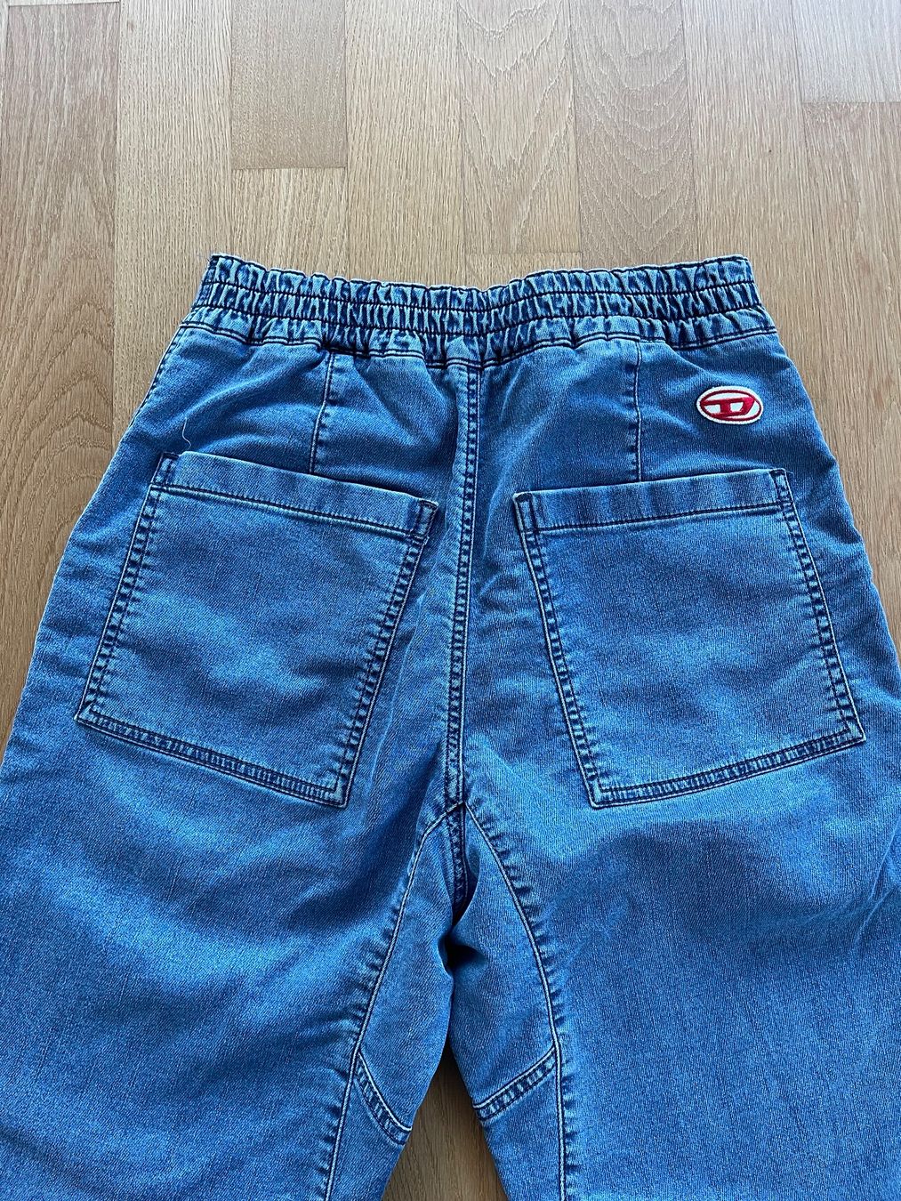 Diesel Pantaloni: Jeanshose Diesel Hose – Usato da Rorschach venduto da 5TORO5 3