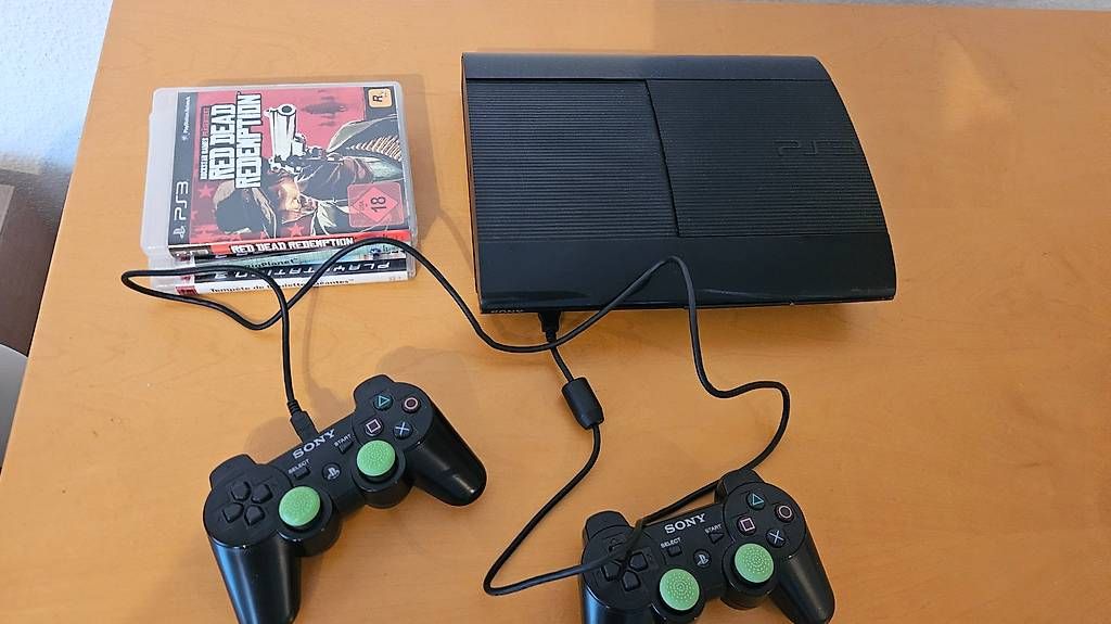 Sony Console: PS3 Softmod + 2 Cont. + 3 Spiele & viele Games installiert – Usato da Ebmatingen venduto da RetroVans 2