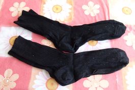 Set mit 2 Paar schwarze Socken ca. Gr. 45