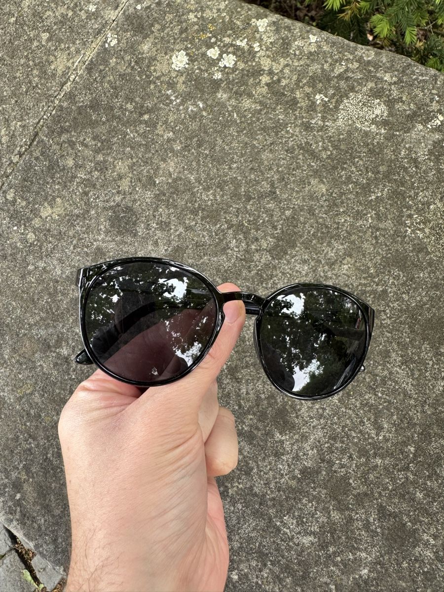 Occhiali & Lenti: Le Specs Le Tough Sunglasses Black Stylish – Usato da Effretikon venduto da rus_2l2p 2