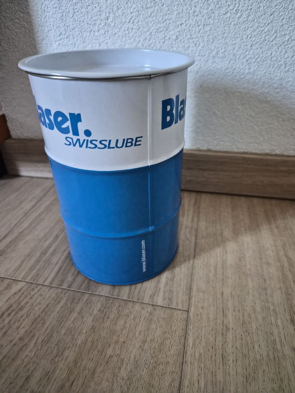 Autres décorations & accessoires: Boîte décorative Blaser Swisslube – D'occasion à La Joux FR par car_ck96 2