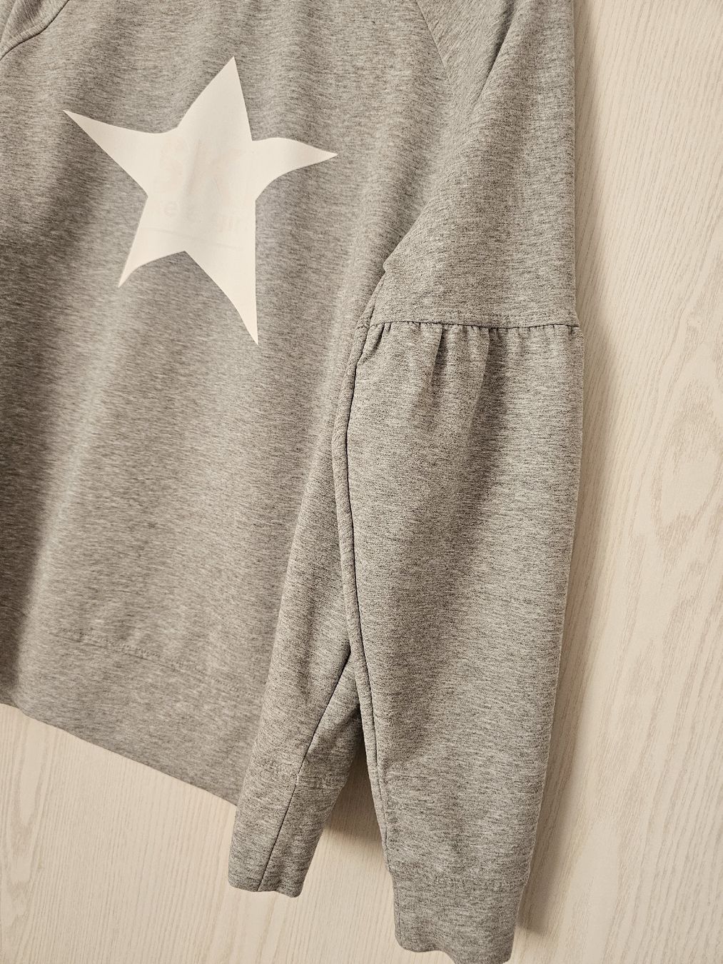 Bogner Blusen: Bogner Fire + Ice Bluse mit Stern Print, Grösse S, Grau – Gebraucht aus Ebnat-Kappel von ani_fq2z 7