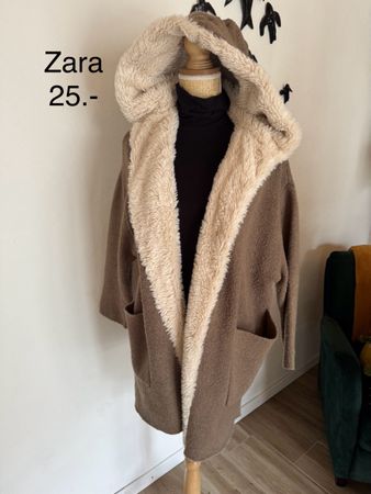 Manteau Zara hivernal avec capuche fourrée - taille M