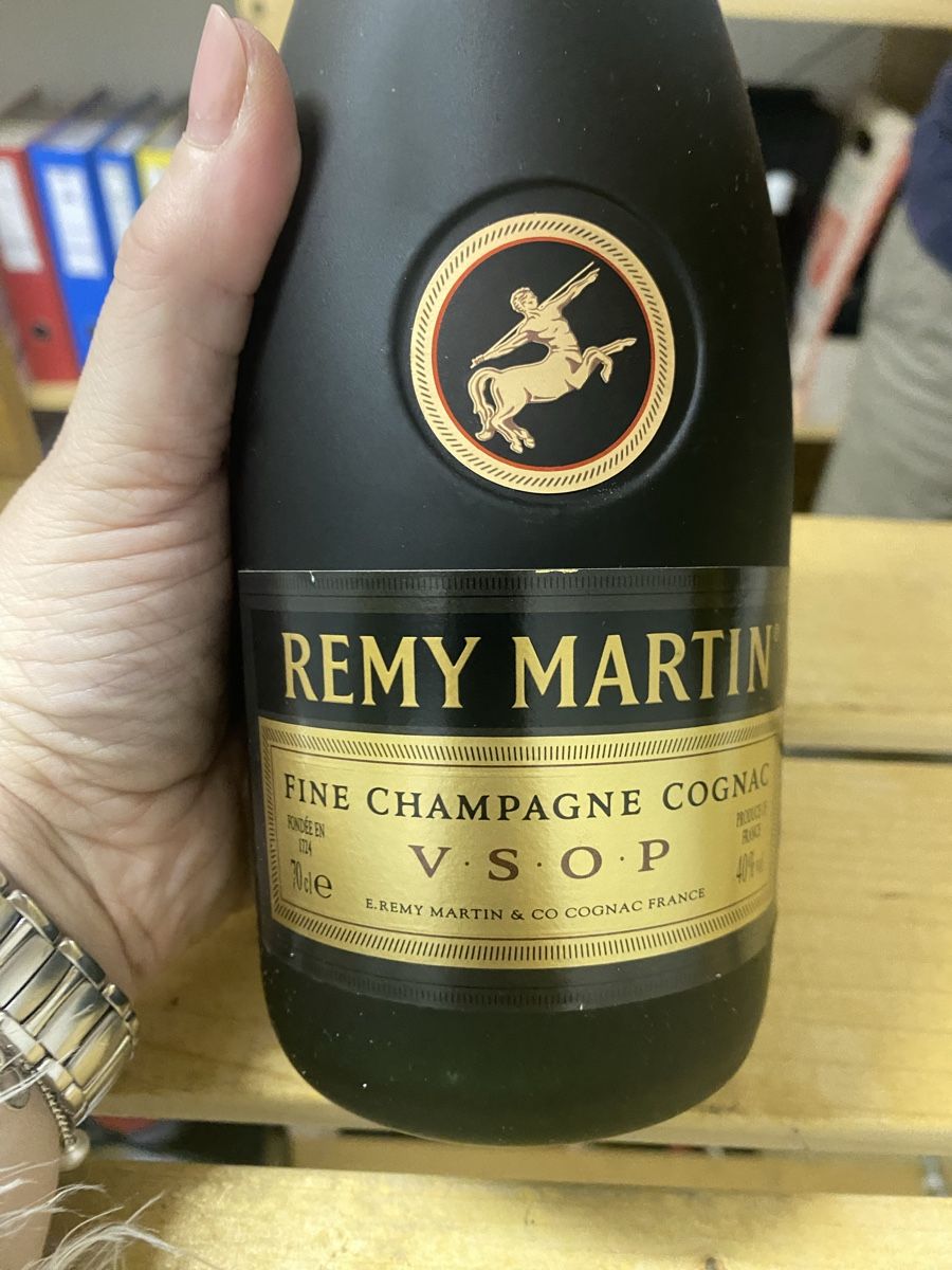 Rémy Martin Bevande alcoliche: Rèmy Martin VSOP Cognac Flasche mit 2 Gläser – Nuovo e nell'imballaggio originale da Aarau Rohr venduto da biccicalla 1