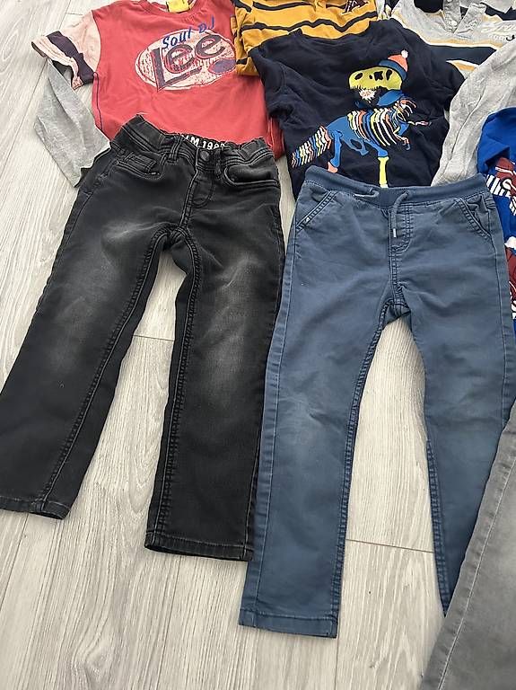 Lotti & Set di vestiti: Riesen Kleiderpaket Grösse 110 116 – Usato da Winterthur venduto da Snooki 4