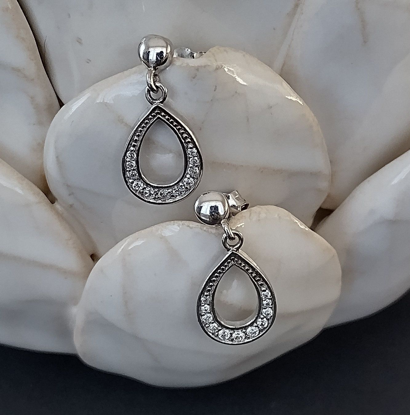 Orecchini pendenti & Orecchini a lobo: GLITZER OHRRINGE IN 925 SILBER – Usato da Romanshorn venduto da BoutiqueA
