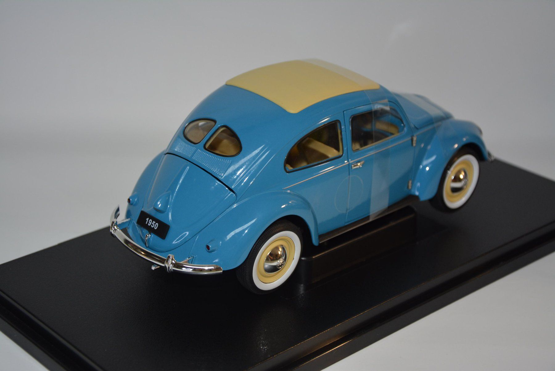 Volkswagen Modellini d'auto: Volkswagen Classic Beetle , Welly , 1:18 – Nuovo e nell'imballaggio originale da Goldach venduto da Feivel9 4