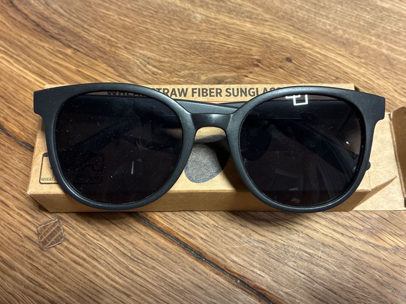 Lunettes & Verres: Sonnenbrille, schwarz – Neuf (Voir description) à Guntershausen par Gloominati
