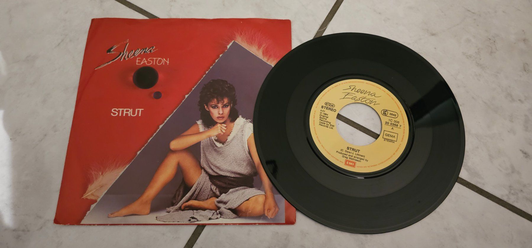 Dischi in vinile: SHEENA EASTON- STRUT/ Vinyl Single – Usato da Geuensee venduto da JeMaUrPe