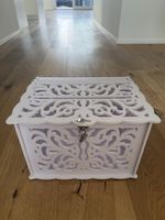 Elegante Hochzeits-Kartenbox mit Schloss und Schlüsseln