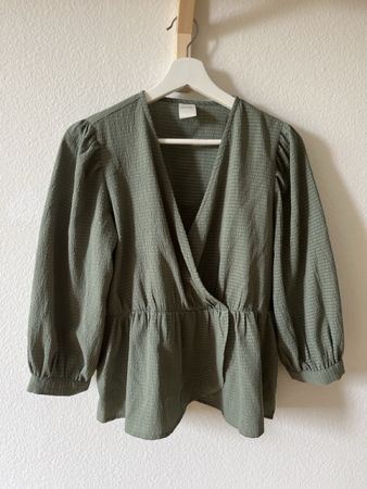 grüne Bluse