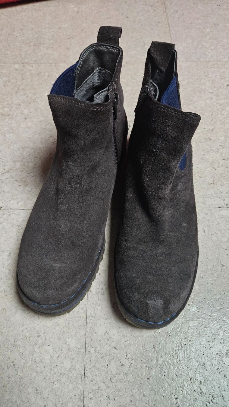 Bugatti Scarpe da donna: Damenwinterschuhe – Usato da Münchenbuchsee venduto da Yothu 1