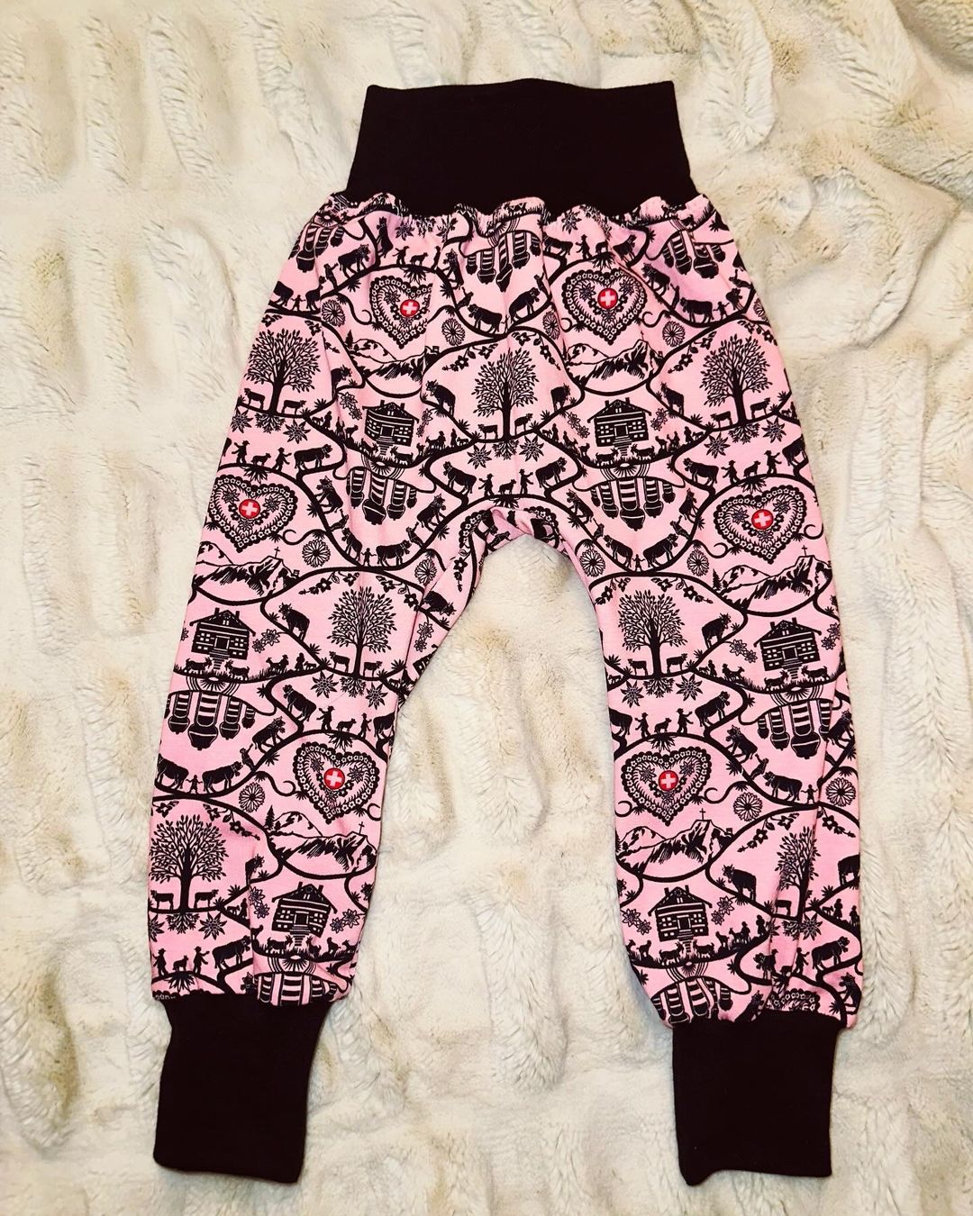 Pantaloni: Pumphose Scherenschnitt pink 80/86 – Nuovo (secondo la descrizione) da Attiswil venduto da Velvet81