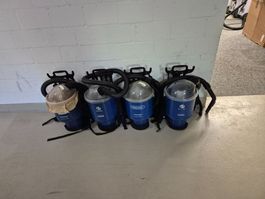 PACVAC Akku Rückensauger plus umfangreiches Zubehör