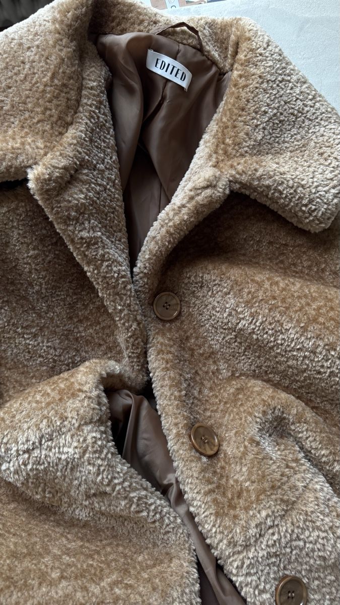 Cappotti: Teddyfell Mantel Gr. 32 von EDITED – Nuovo (secondo la descrizione) da Zürich venduto da Aya03 3