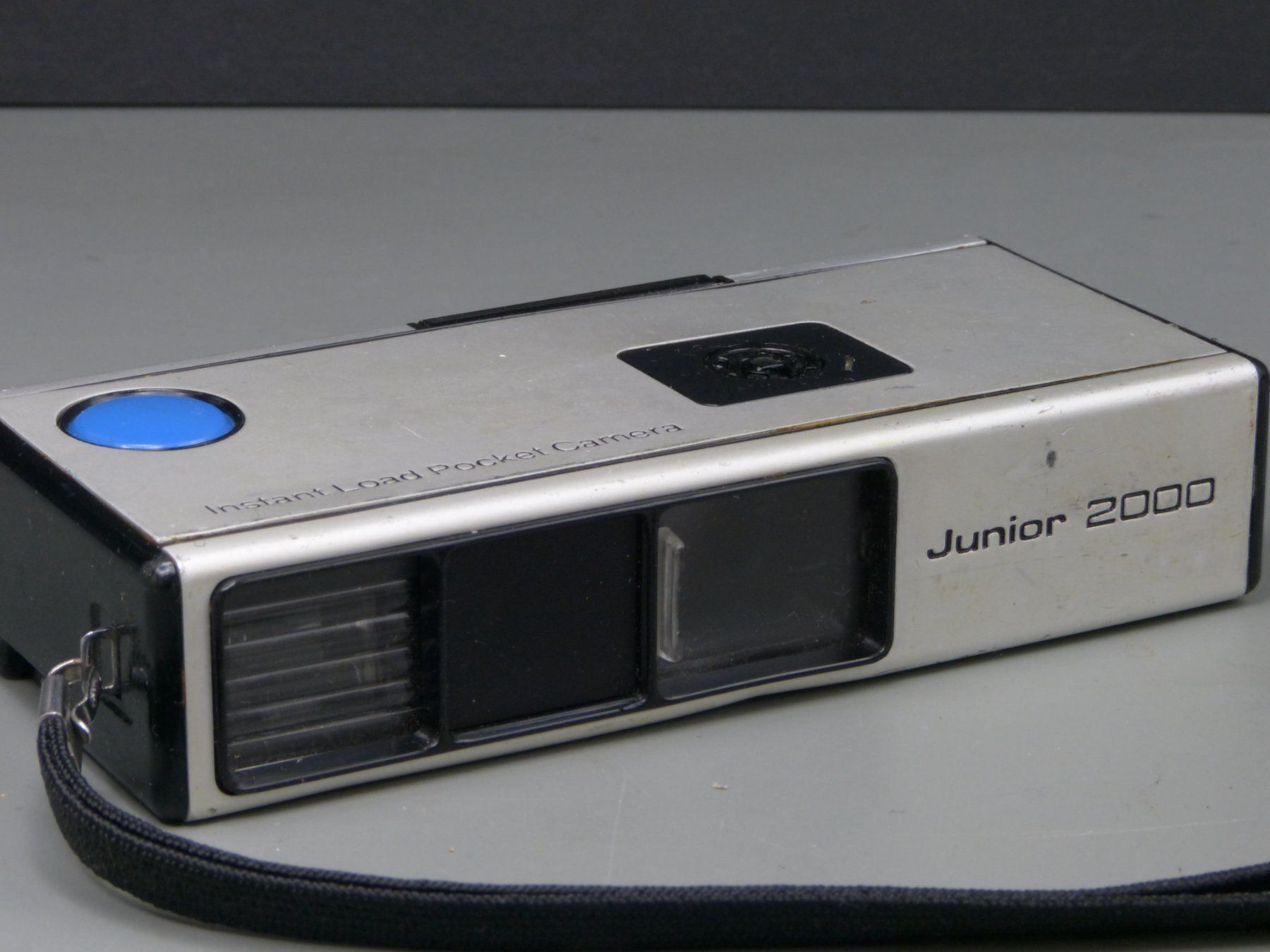 Appareil photo: Junior 2000 Instant Load Pocket Camera – D'occasion à Rheineck par mur.man