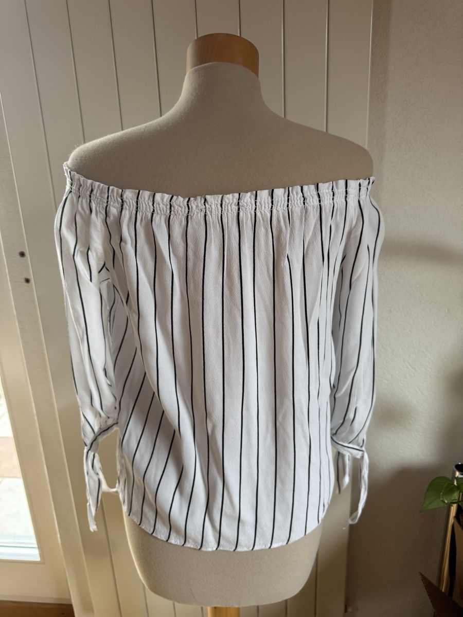 Tally Weijl Camicette: Shirt / Bluse / Weiss / S – Usato da Hünibach venduto da s.leptir 2