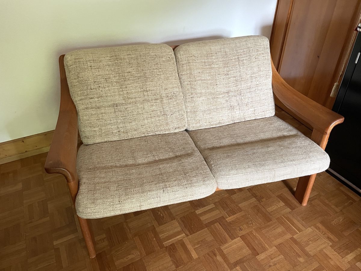 Sofas: Danish Design Sofa PJ Denmark 2-Sitzer Teak – Gebraucht aus Neuhausen am Rheinfall von noelle0810