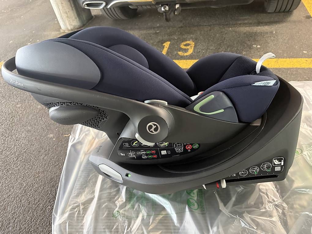 Cybex Seggiolini per auto: Cybex Cloud G I-size plus mit Base G – Nuovo (secondo la descrizione) da Glattpark(Opfikon) venduto da kko_2ljx 2