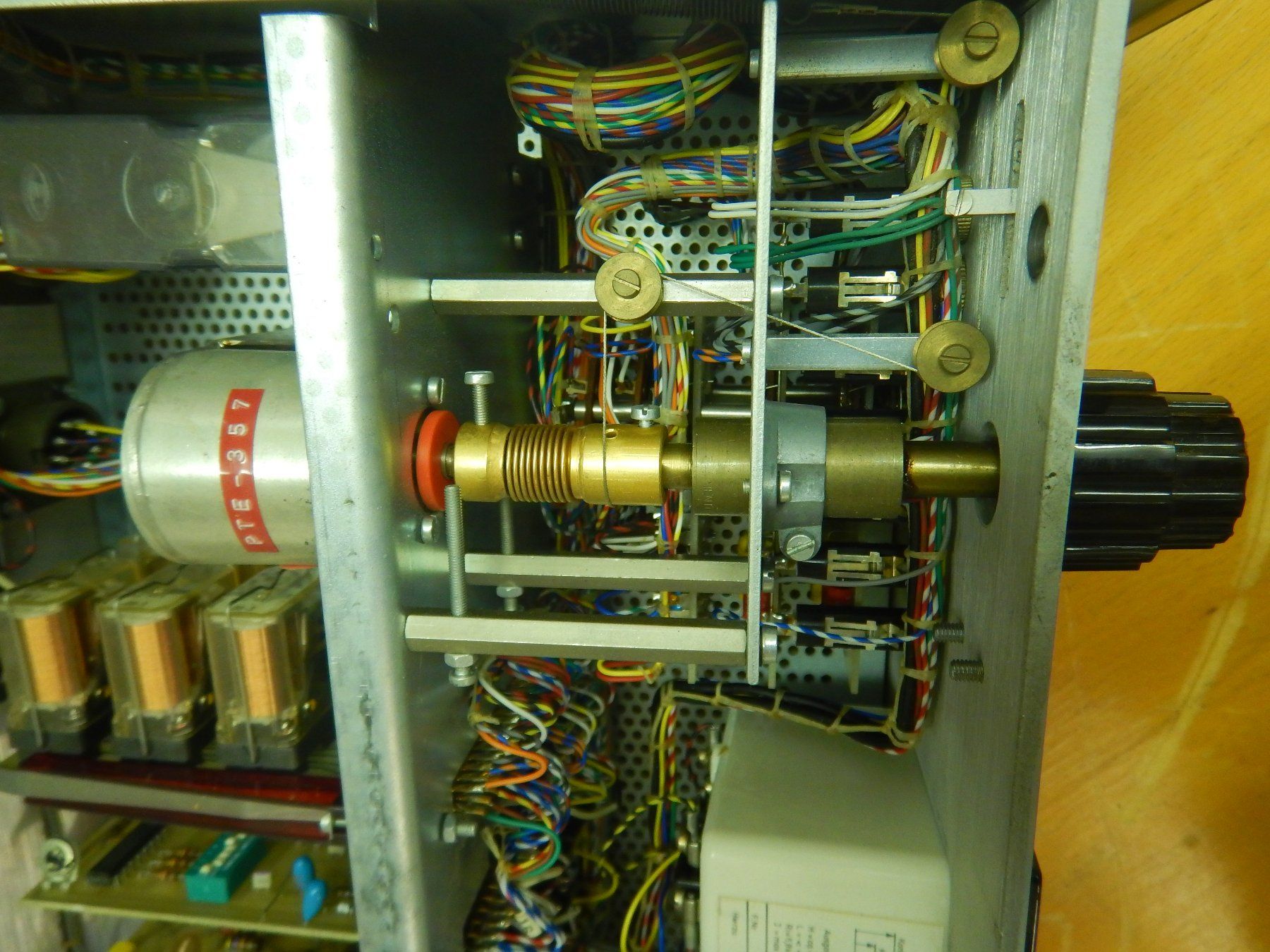 Componenti elettronici: Steuergerät Elektronik mit Drehspulinstrumenten – Usato da Hinterkappelen venduto da atomschnee 5