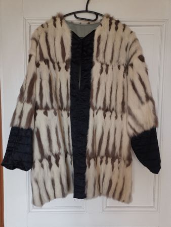 Einzigartige Pelz-Seiden Jacke, wendbar, handgefertigt 