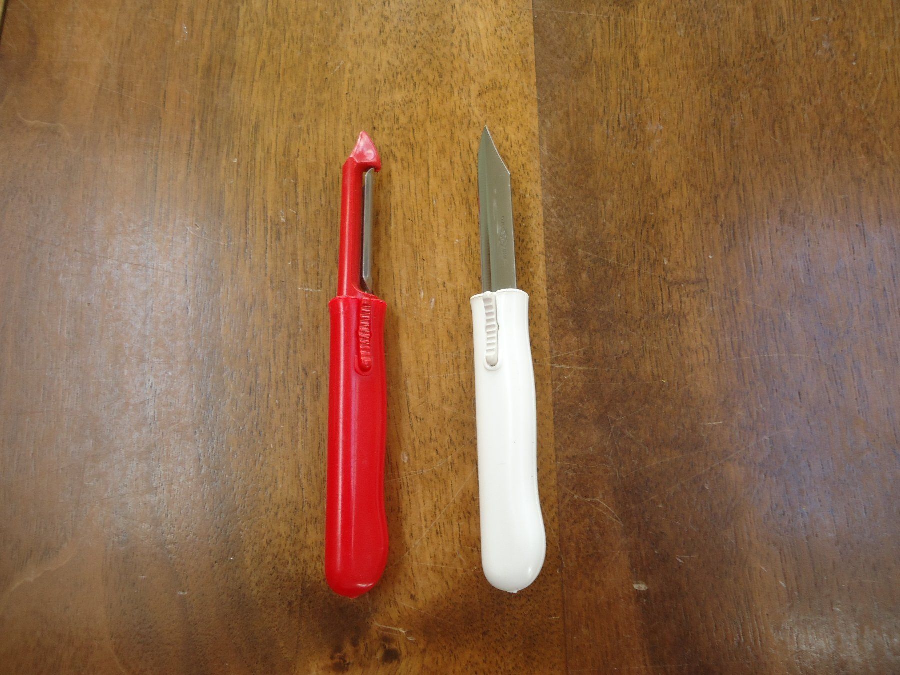 Küchenmesser: Petits couteaux de cuisine - Double fonction - 2 X – Gebraucht aus Vessy von mafabe 2