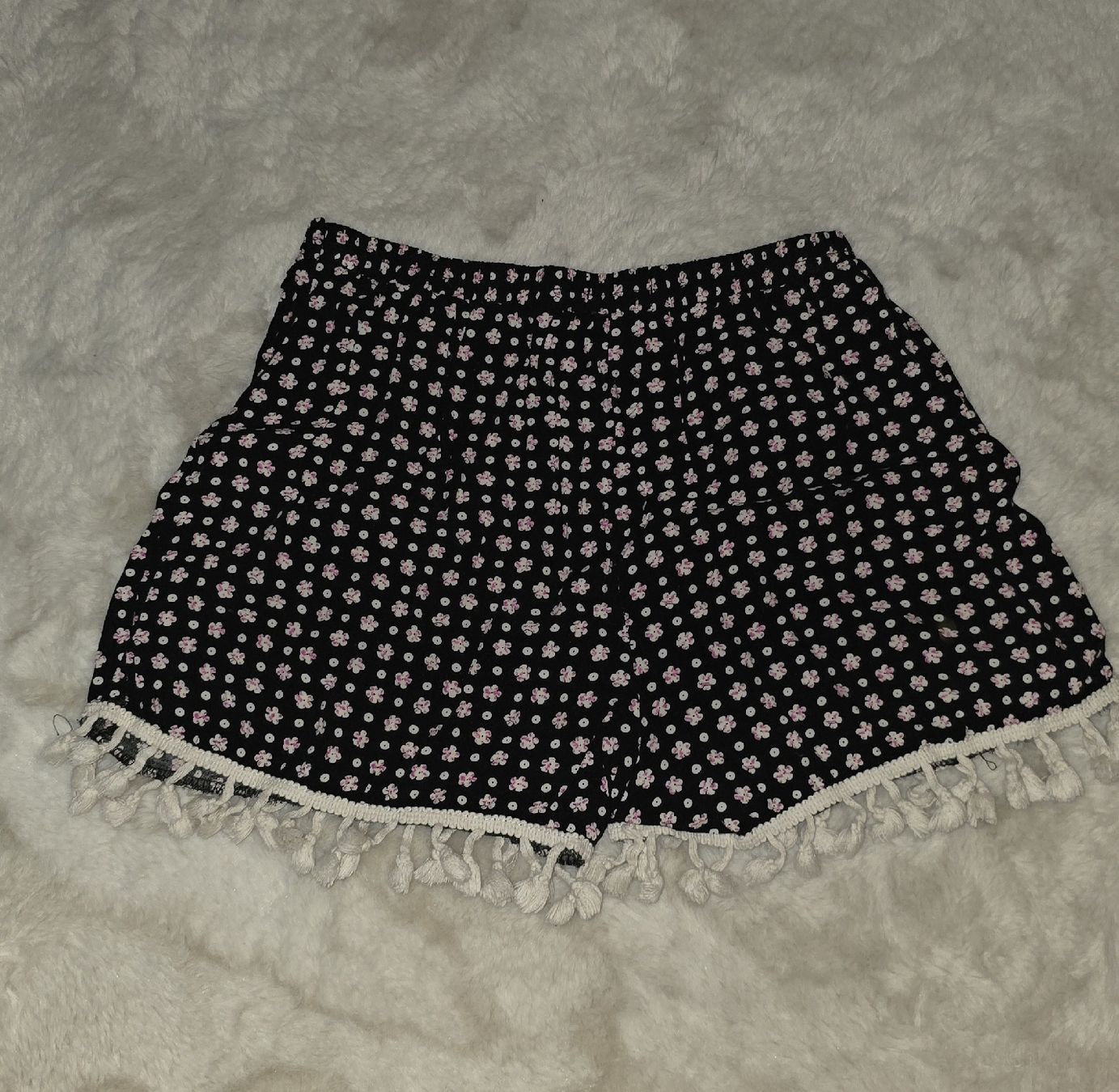 Pantaloni: Sommerliche Shorts mit Blumenmuster, Grösse S/M – Usato da Wetzikon ZH venduto da secondhandsfashion 2