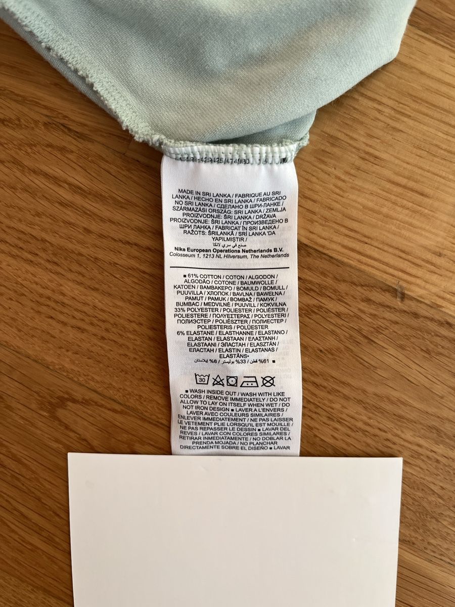 Nike Top: Nike Body Gr. M – Usato da Baden venduto da zi_ai 2