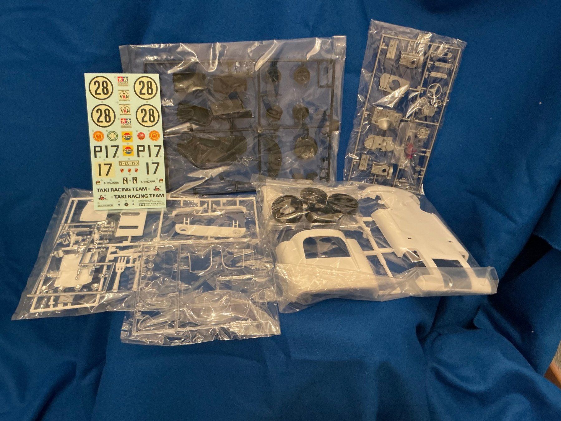 Tamiya Kit di modellismo & Modellini statici: Tamiya Porsche 910 – Usato da Kloten venduto da bigman35 4