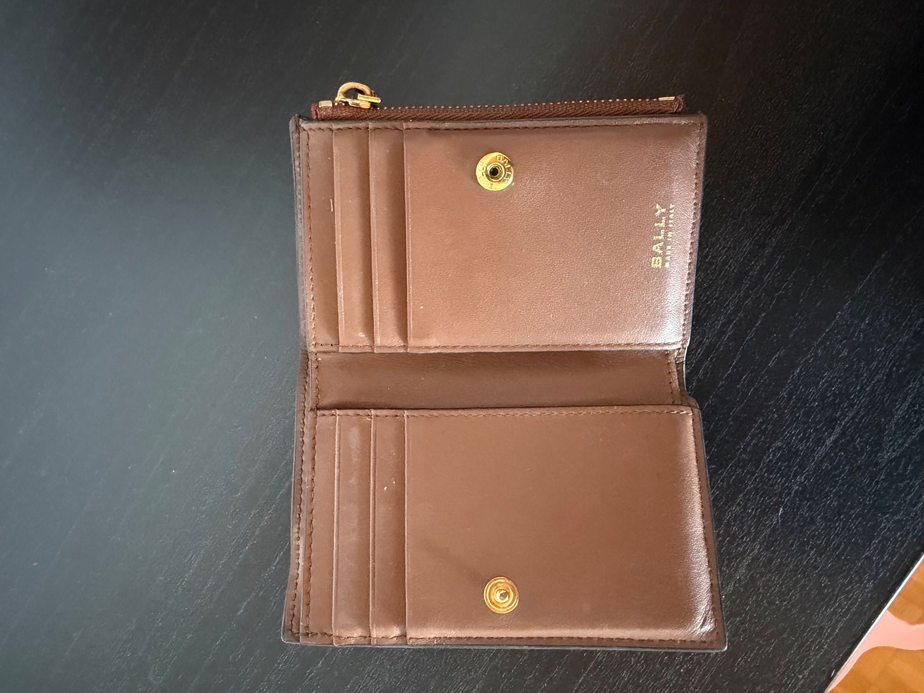 Bally Portafogli: BALLY Geldbörse | Camelfarben – Usato da St. Margrethen SG venduto da Elleiseverywhere 1