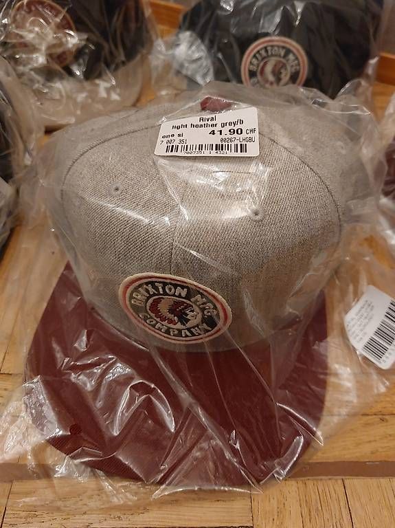 Hüte, Mützen & Caps: Hut, verpackte Cap – Gebraucht aus Wetzikon ZH von flo_vg2f 3