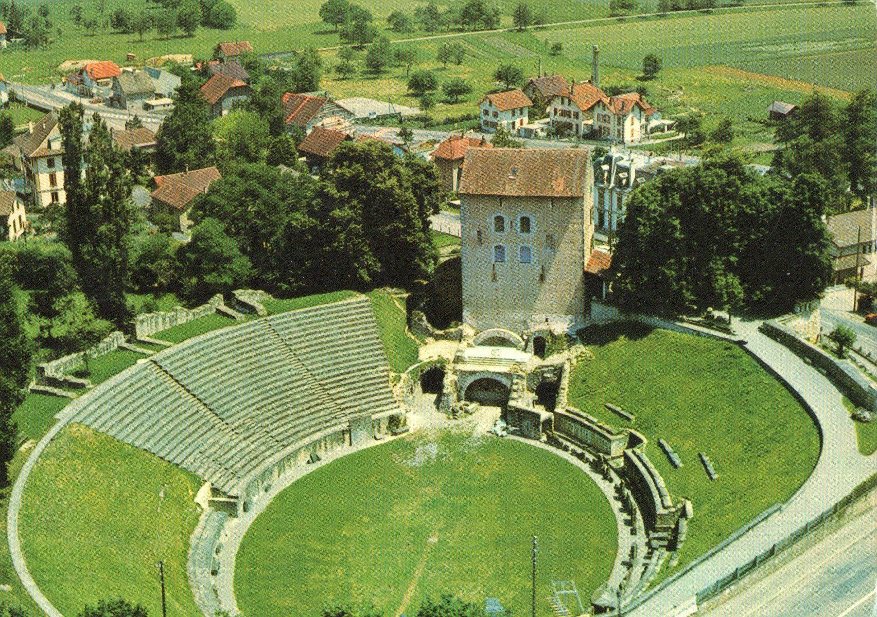 Cartoline postali: Avenches - Römisches Amphitheater – Usato da Melano venduto da pisonsdro