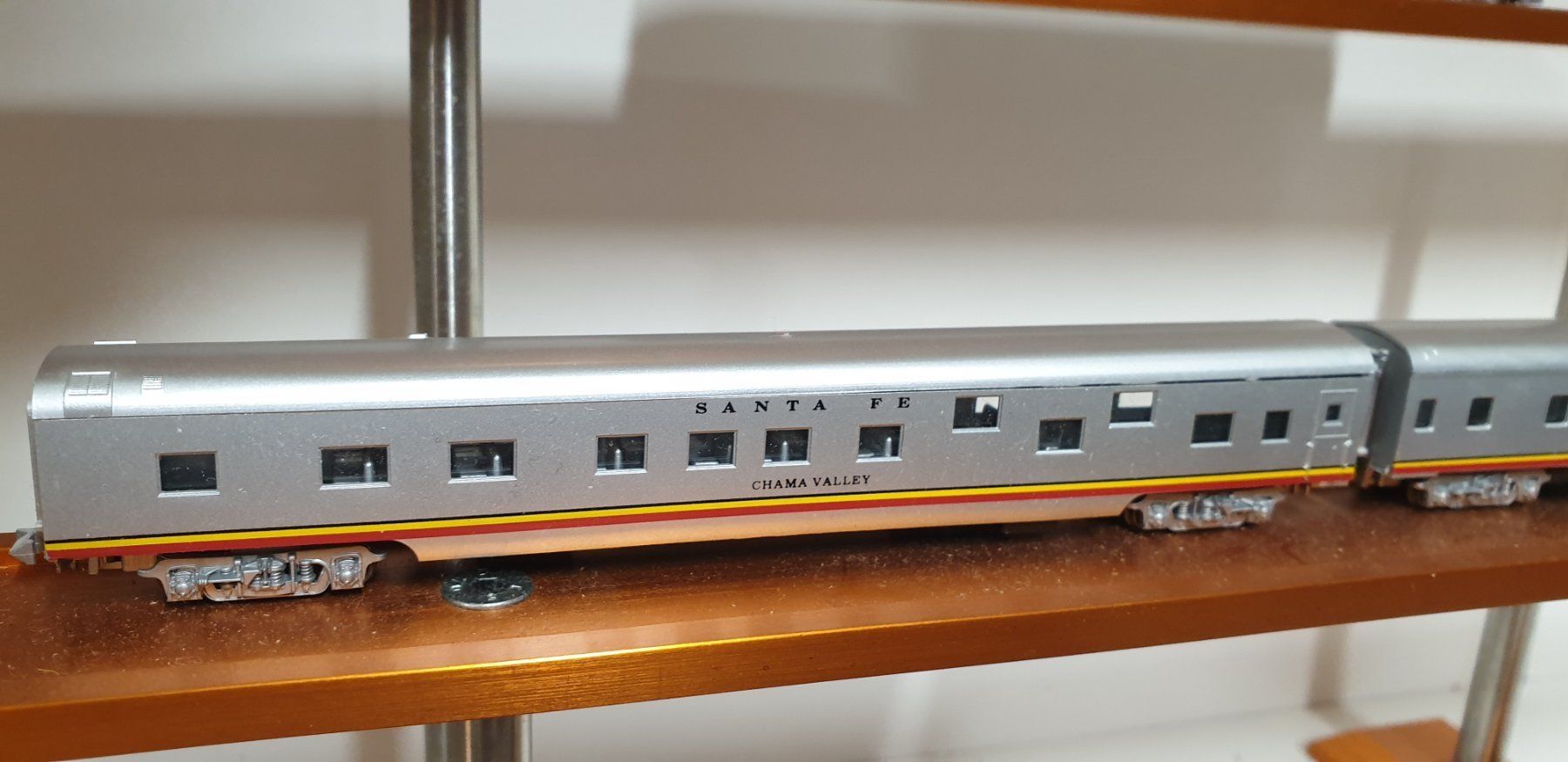 Modellini di ferrovie: Con-Cor Spur N Santa Fe Wagen-Set 5x – Usato da Neuenhof venduto da ludovicco 4