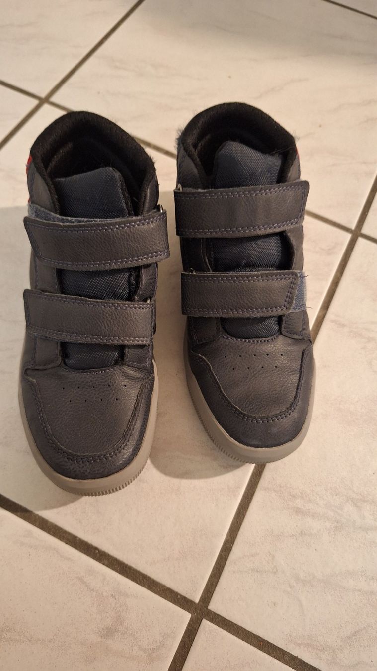Geox Scarpe per ragazzi: Schuhe GEOX Gr. 34 Jungen – Usato da Biberist venduto da rospel