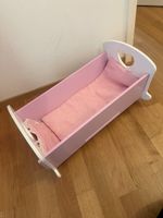 Puppenbett aus Holz rosa mit Bettwäsche guter Zustand