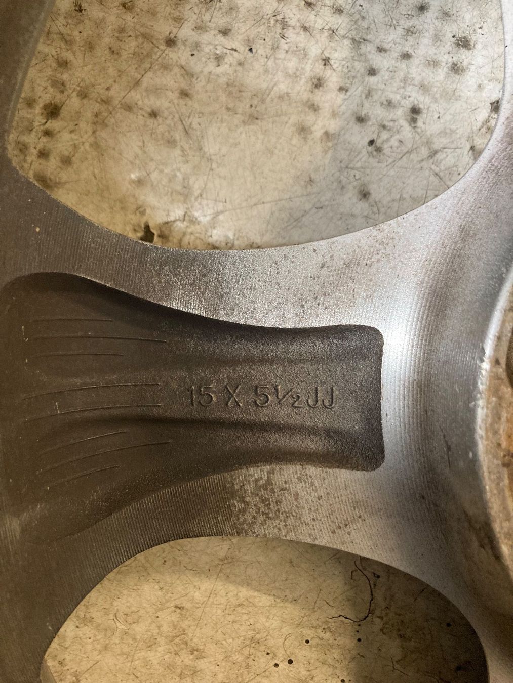 Suzuki Pneus & Roues: Suzuki Swift Sommerräder – D'occasion à Zullwil par Jeep-Toledo 5