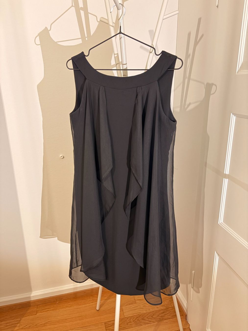 Kleider: Cocktailkleid schwarz – Gebraucht aus Zürich von nic_fpp9