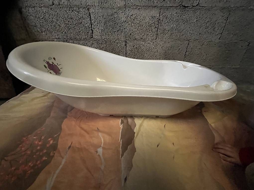 Vasche da bagno: Badewanne Baby – Usato da Dotzigen venduto da Chruemeli79 1
