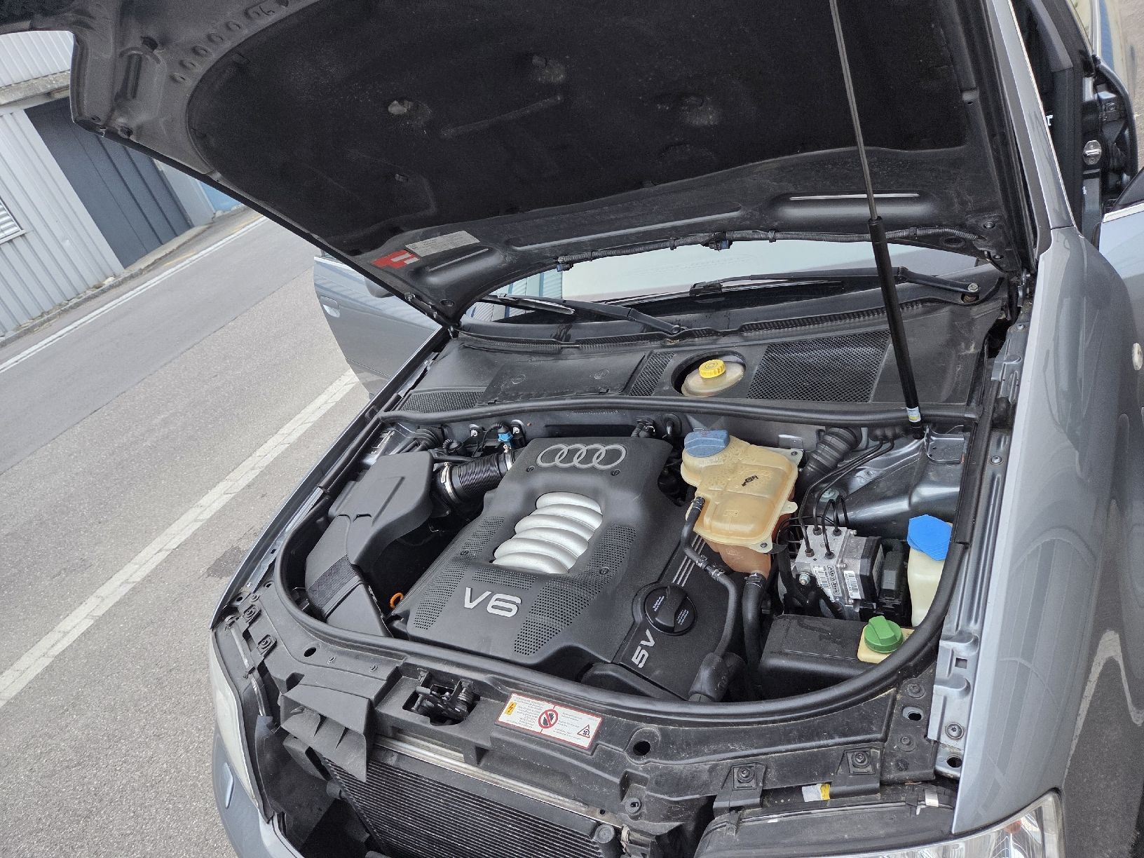 Audi Autos: Audi A6 Avant 2.8 Quattro  Automat/Youngtimer/Oldtimer – Gebraucht aus Adliswil von Ducatisti77 6