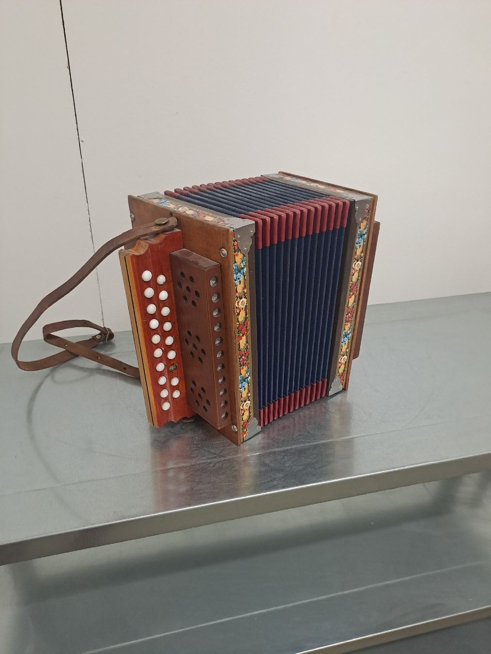 Instruments de musique: langnauer orgeli – D'occasion à Villeneuve par BibiVintage 1