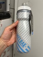 Camelbak Podium Chill 21oz Grey Blue Stripe