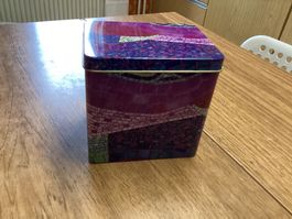 Dekorative Blechdose mit Spieluhr, Saisonale Dekoration