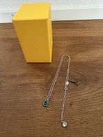 Swarovski Kette silberfarben mit grünem Stein neuwertig