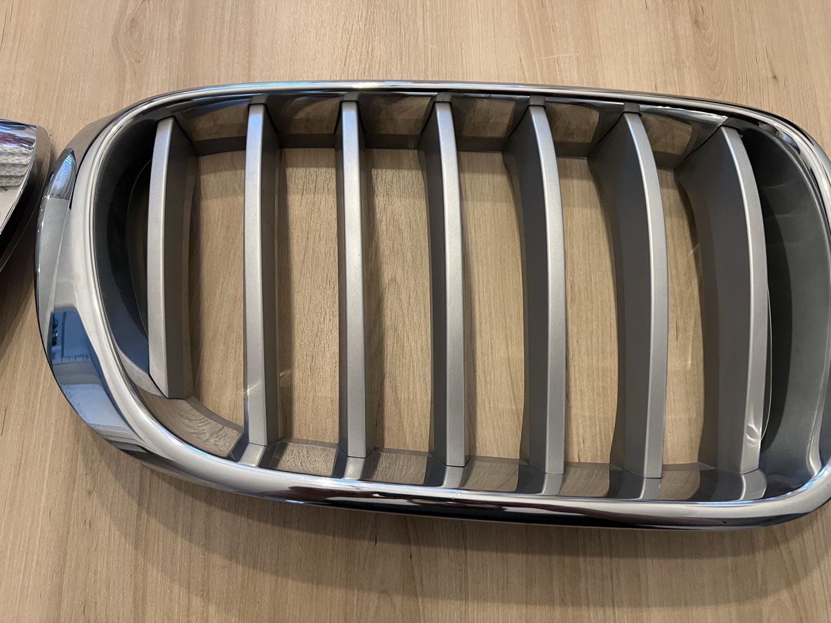 BMW Tutti pezzi di ricambio auto: Calandre original BMW X4 F26 – Usato da Clarens venduto da Bruninho55 1