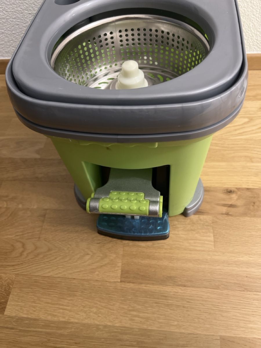 Sonstige Reinigungsgeräte: Rotationswischmopp mit Eimer Neu – Neu und originalverpackt aus Uznach von Apuutze 5