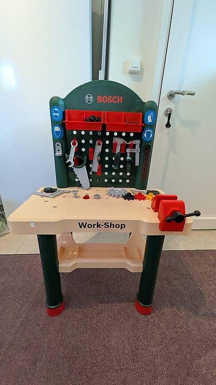 Spielzeuge: Kinder Werkbank Bosch – Gebraucht aus Kloten von Smintmint
