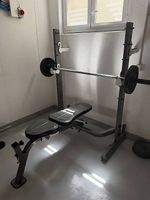 Homegym, FitnessGeräte mit vielen Gewichten