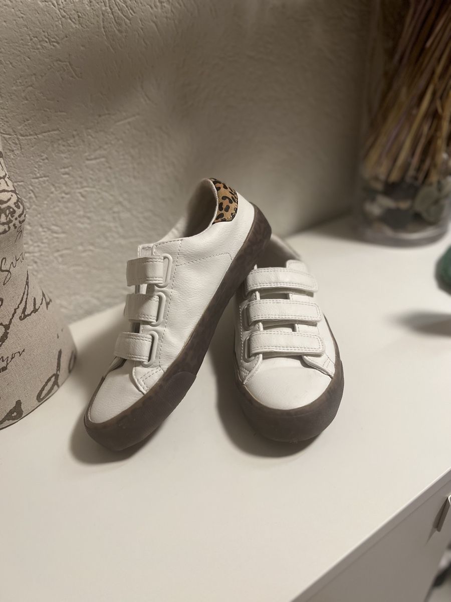 Schuhe für Mädchen: Baskets blanches enfant pointure 35 neuves – Neu (gemäss Beschreibung) aus La Chaux-de-Fonds von Sabinchenn