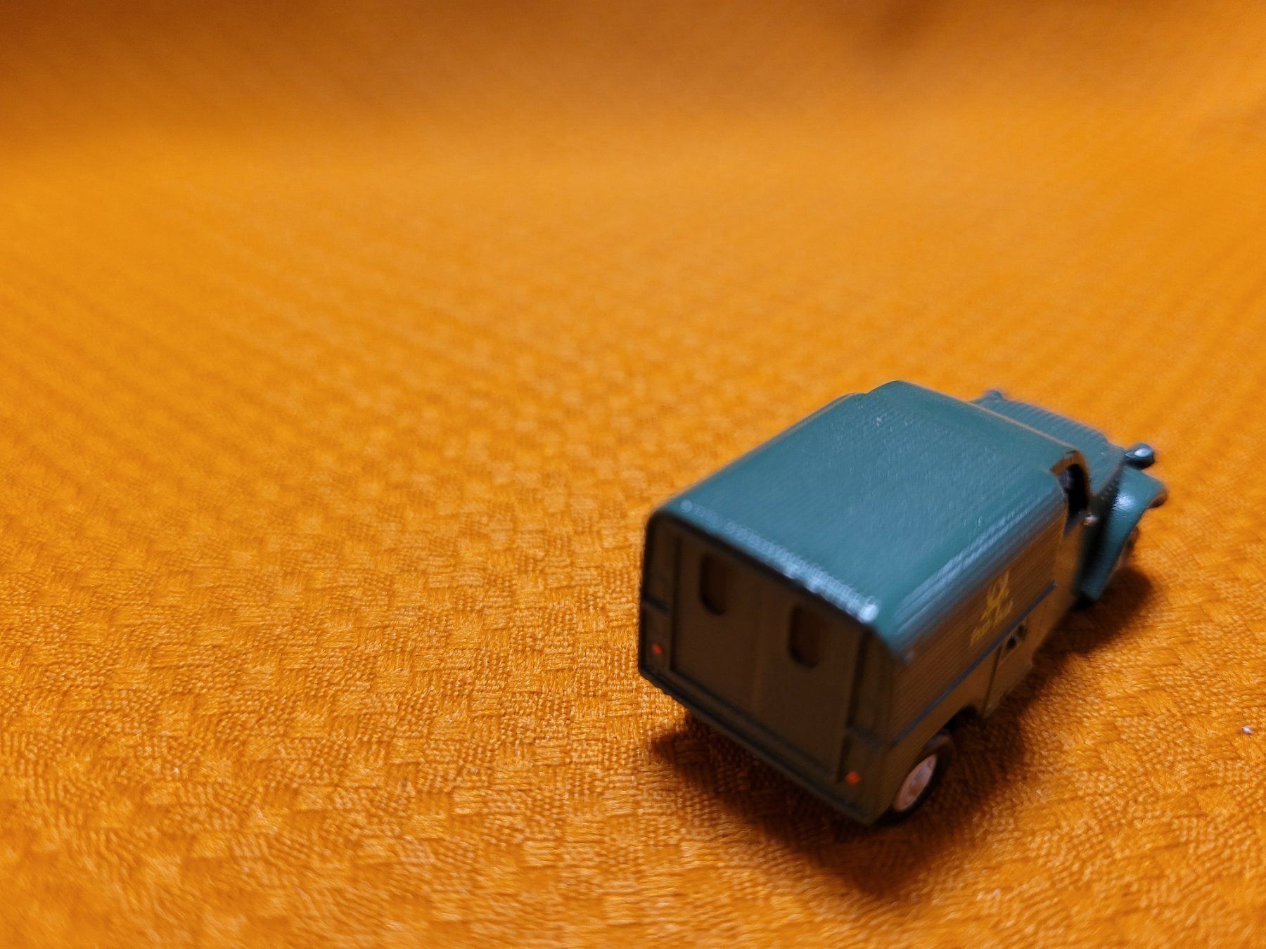 Citroën Modellautos: 2CV fourg.Makette réf.87002 échelle 1:87 – Gebraucht aus Domdidier von Bimbo57 3