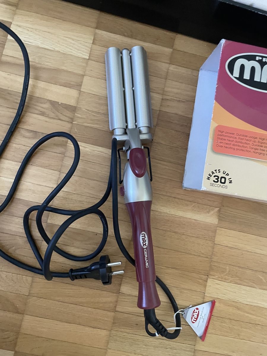 Piastre & Arricciacapelli: PRO MAX Triple Curling Iron – Usato da Neuchatel venduto da shi_9fzw 1